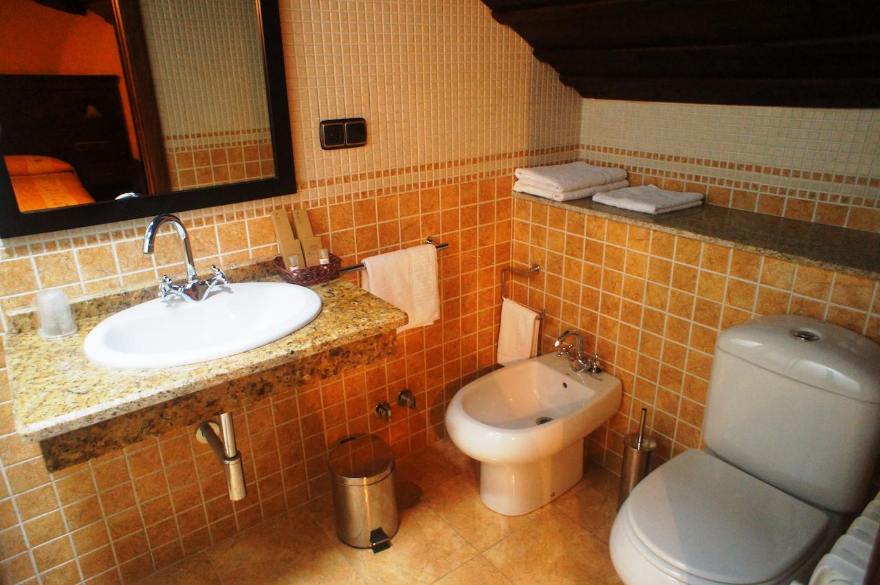 Mirador Da Ribeira Hotel Viana do Bolo Bagian luar foto